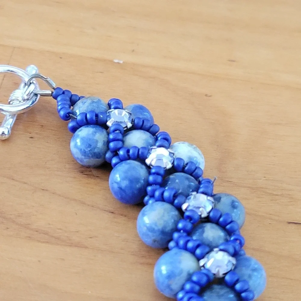 Intricate Blue Stone Seed Bead Bracelet Rhinestone Toggle Woven 21g